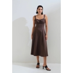 Φόρεμα μονόχρωμο σε άλφα γραμμή